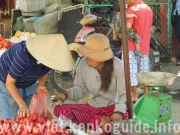 所属を表す「cua」